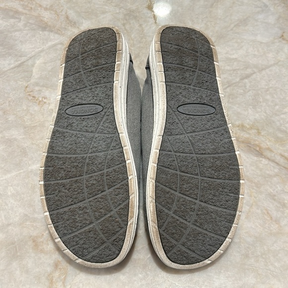 Boys comfortable dress shoes - Picture 3 of 6